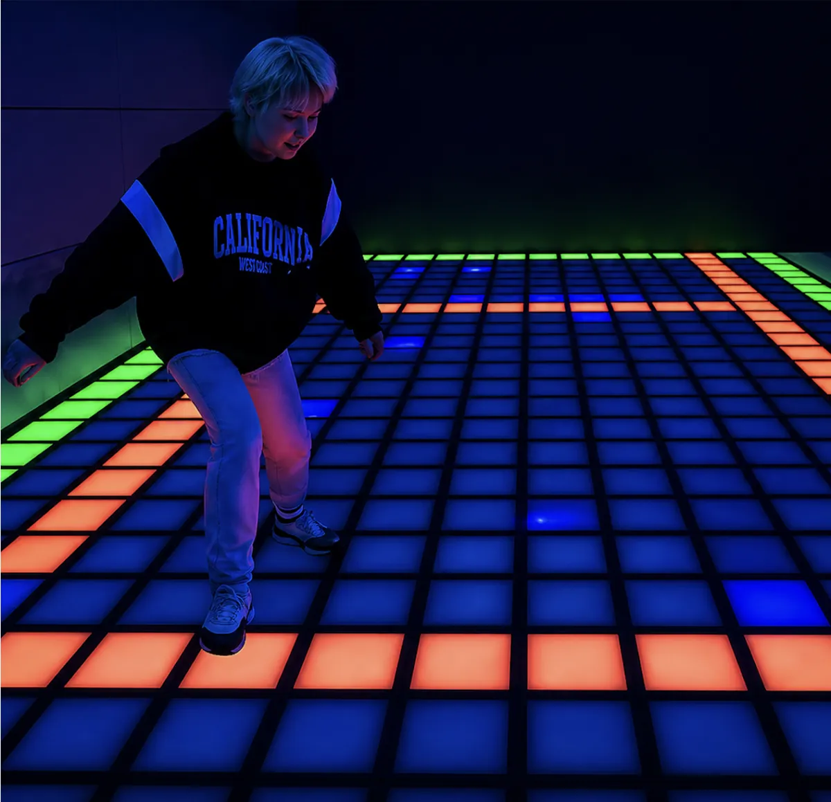 DYNAMIC TILES